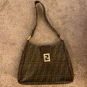 FENDI Classic vintage shoulder bag